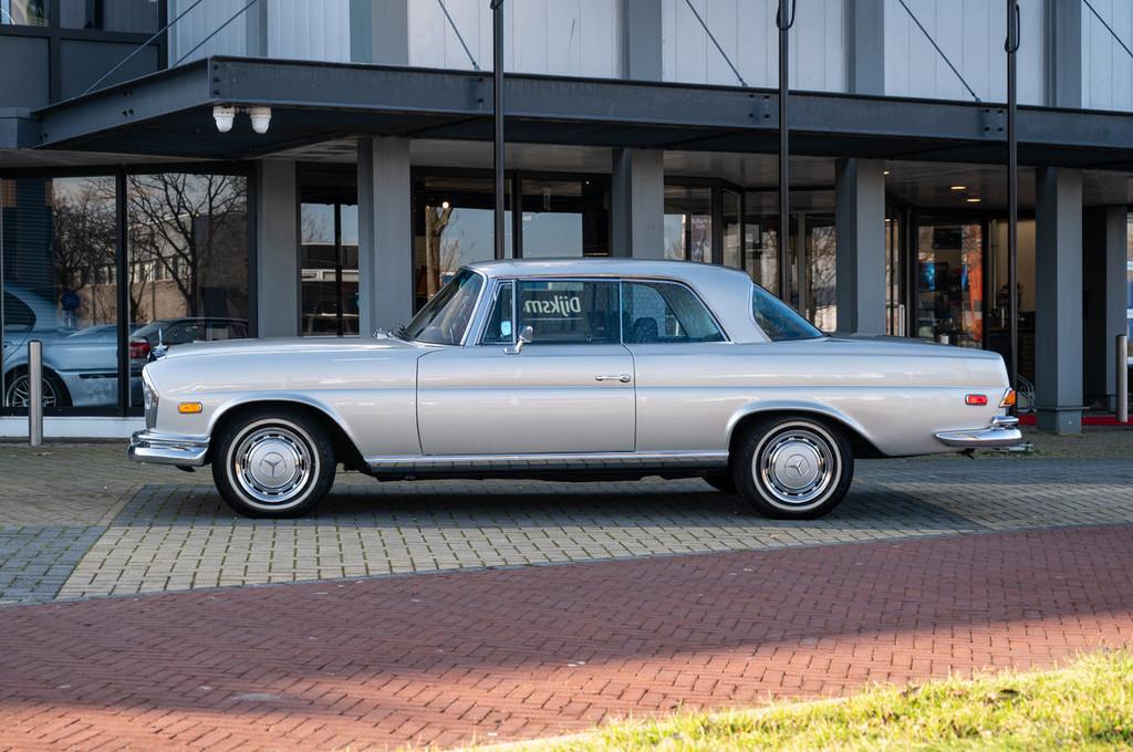 Mercedes-Benz S-Klasse 280 SE Coupé ( W111 ) (bj 1970), Auto's, Automaat, Zwart, 160 pk, Bedrijf