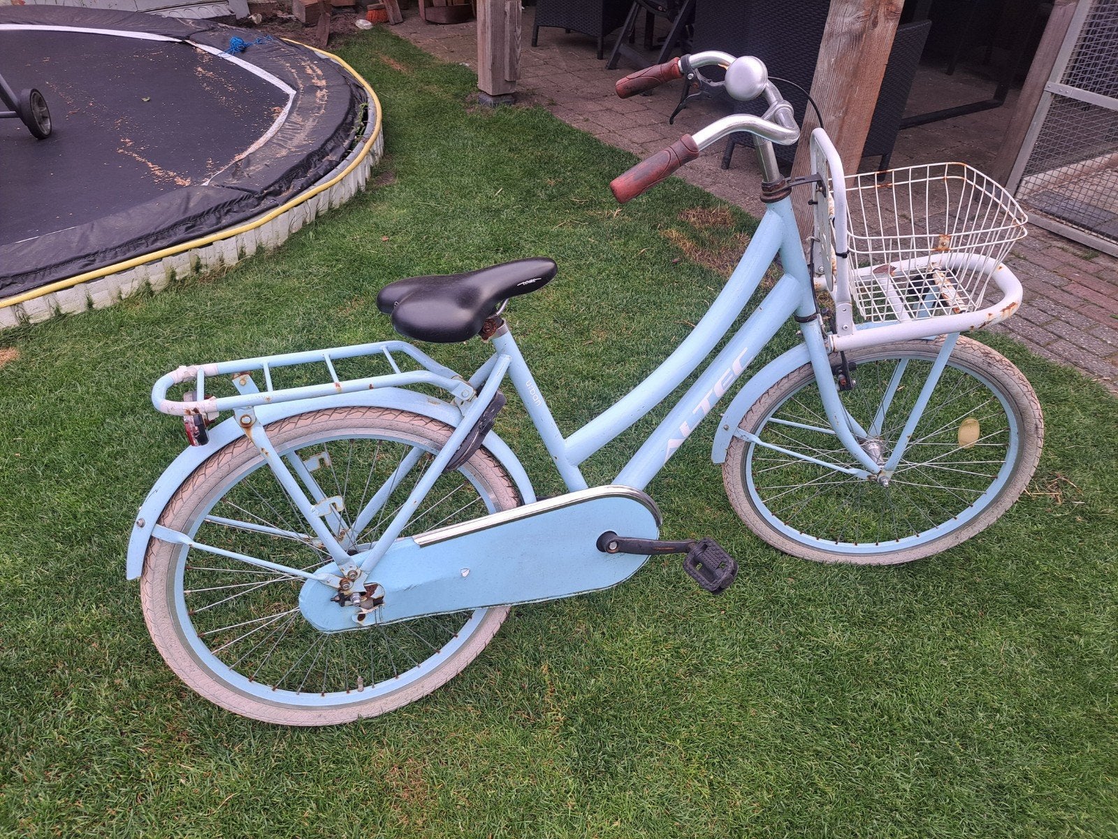 Altec fiets met mandje - Lichtblauw leuke campinggids 28inch, Overige merken, Gebruikt, Velgrem, Ophalen of Verzenden