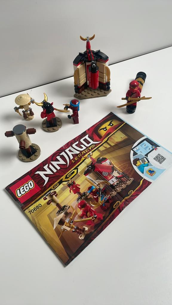 Lego ninjago oefenterein 70680, Ophalen, Zo goed als nieuw