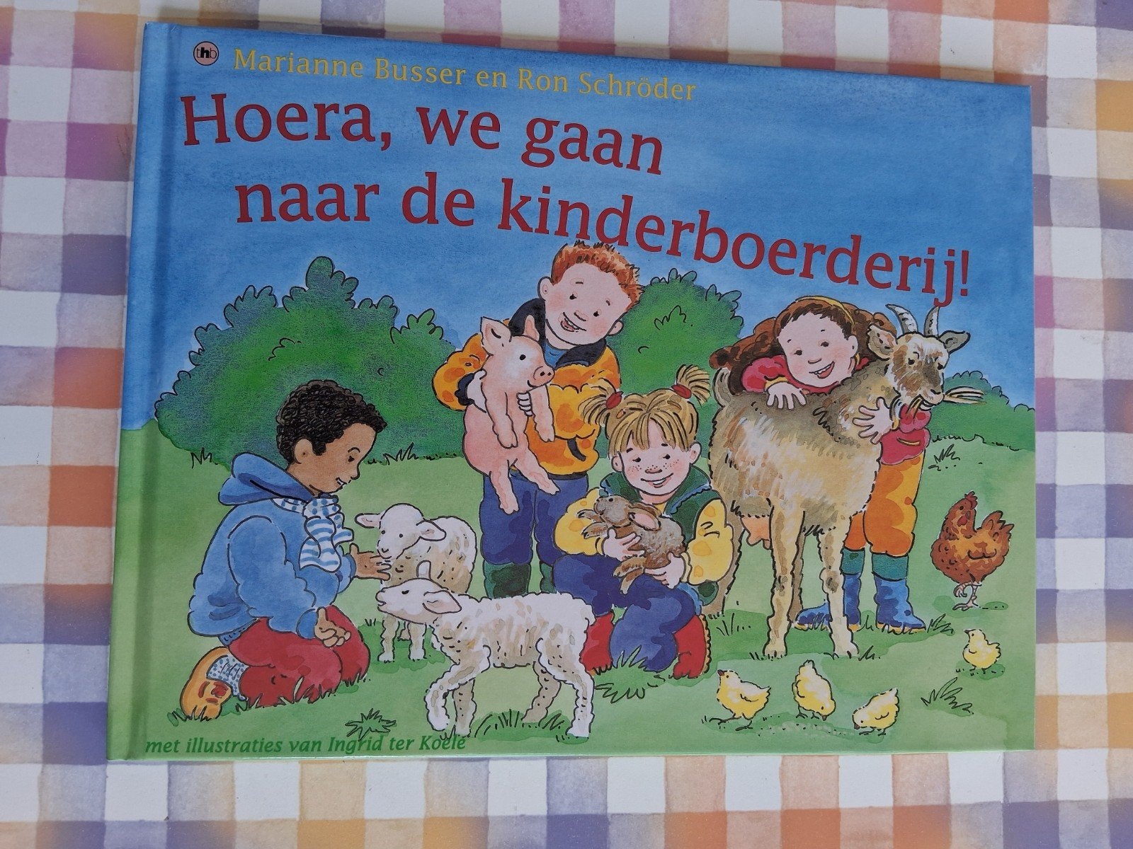 boek marianne busser- hoera, we gaan naar de kinderboerderij, Ophalen of Verzenden, Gelezen, Fictie algemeen, Voorleesboek
