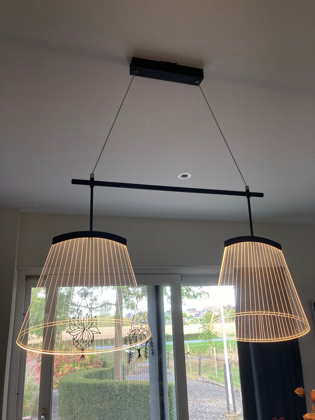 Moderne hanglamp met 2 kappen, transparant design, Ophalen, Zo goed als nieuw, Kunststof, Overige fittingen