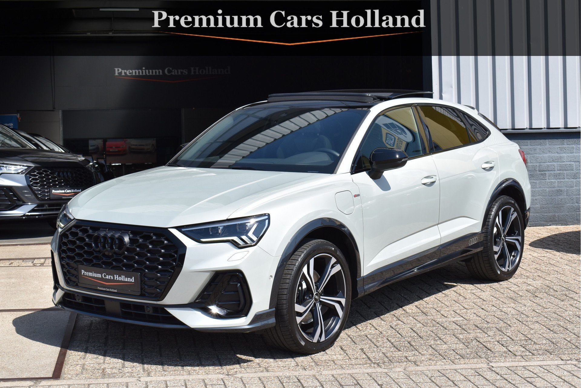 Audi Q3 Sportback 45 TFSI e S-Line 245 Pk Tau Zilver Alle Op, Auto's, Audi, Gebruikt, Euro 6, Grijs, Hybride Elektrisch/Benzine