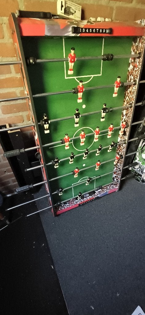 Voetbaltafel, Ophalen, Zo goed als nieuw