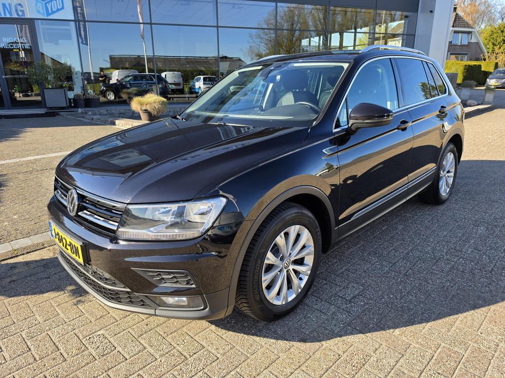 Volkswagen Tiguan 1.5 TSI Comfortline Business (bj 2020), Auto's, Volkswagen, Voorwielaandrijving, Stof, 4 cilinders, Zwart