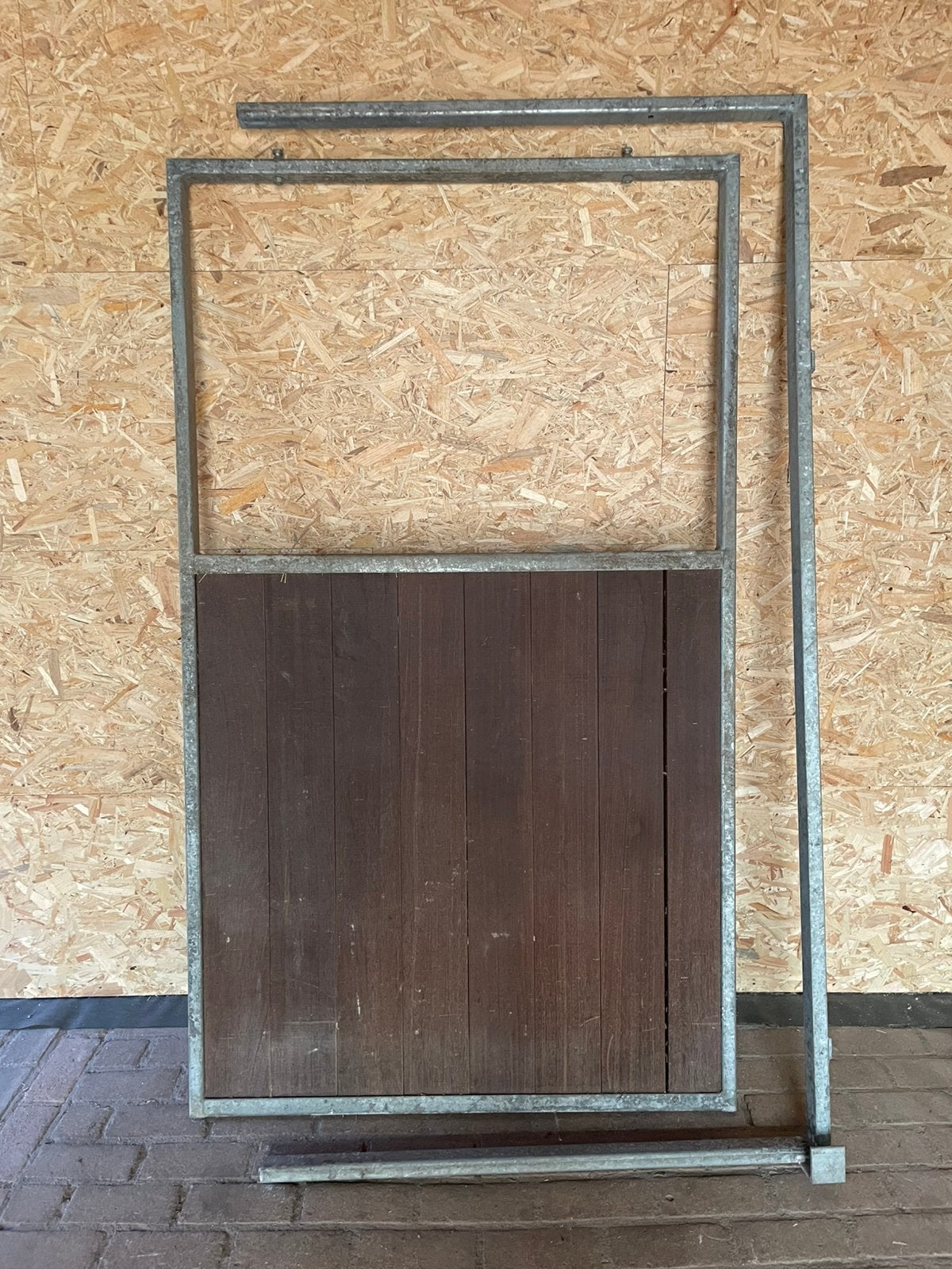 Pony staldeur hardhout, Stalling, 1 paard of pony