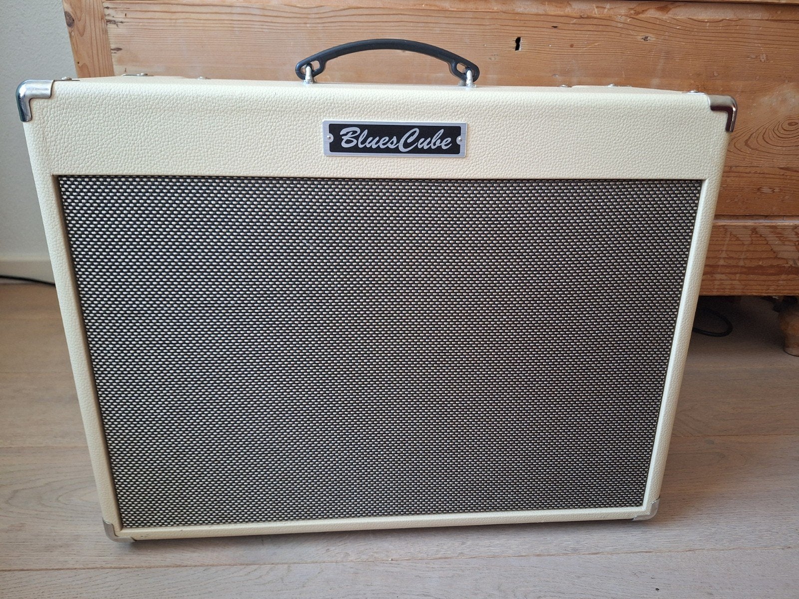 Roland Bluescube Artist 1x12" gitaarversterker, Muziek en Instrumenten, Versterkers | Bas en Gitaar, Ophalen, Gebruikt, 50 tot 100 watt