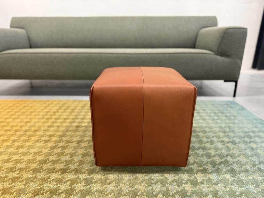 Nieuw Eyye Kub Poef cera cognac Design Voetenbank, Minder dan 50 cm, Gompenstraat 15, Vierkant, Ophalen of Verzenden
