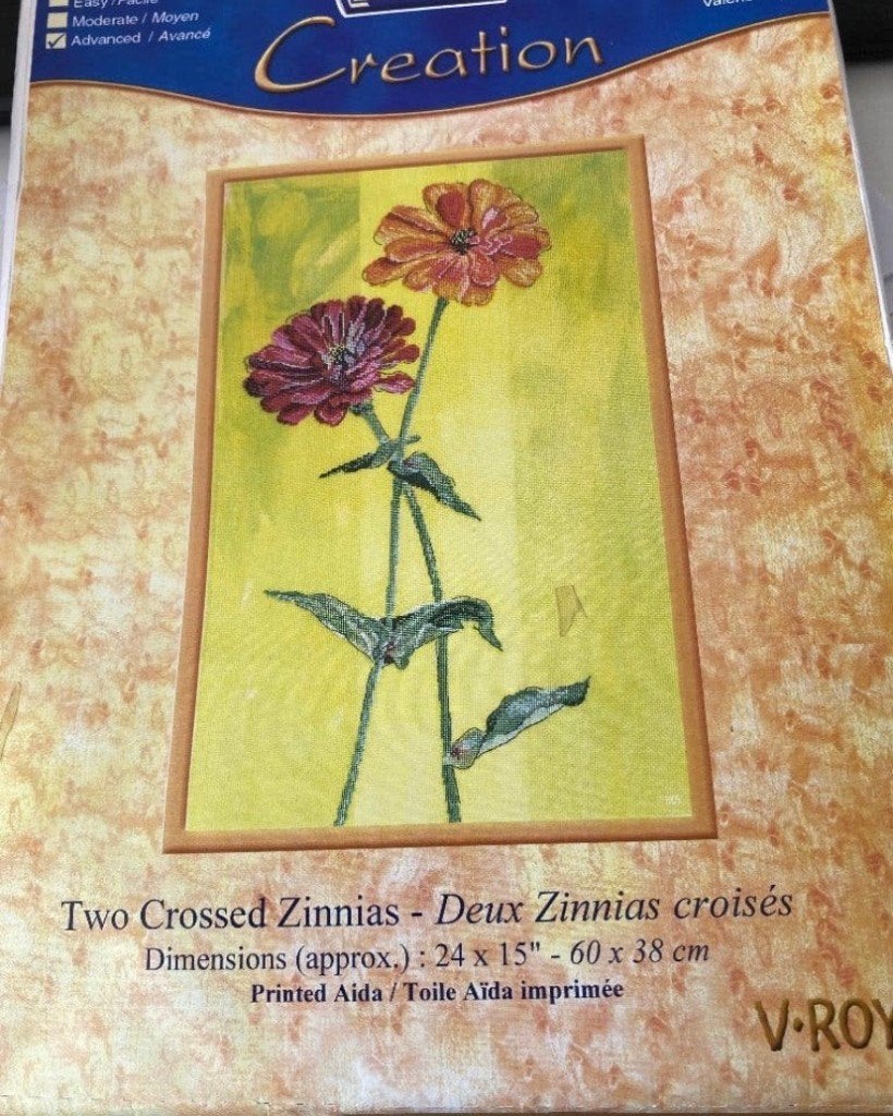 BORDUURPAKKET DMC CREATION TWO CROSSED ZINNIAS GROOT, Verzenden, Zo goed als nieuw, Handborduren, Borduurpakket