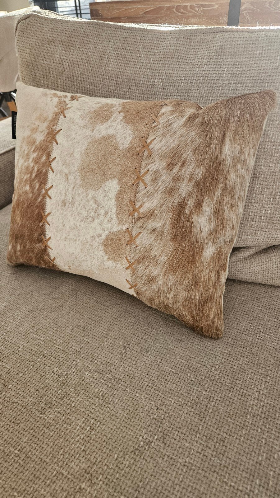 Mars & More Sierkussen Koeienhuid Look Beige/Bruin, Meerkleurig, Met print, Ophalen of Verzenden, Zo goed als nieuw