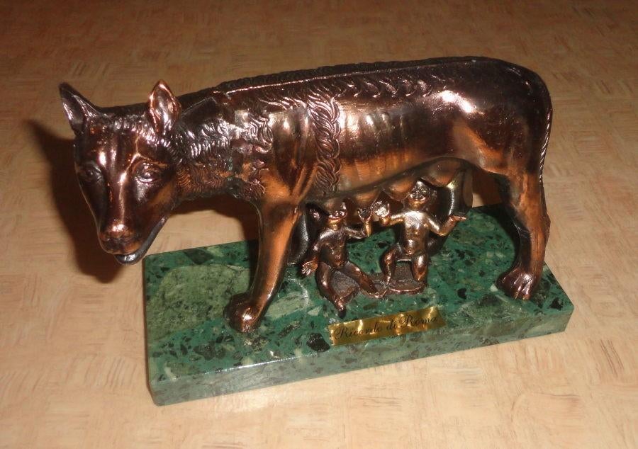 Romulus & Remus & de wolvin - koperen beeld op marmeren voet, Ophalen of Verzenden