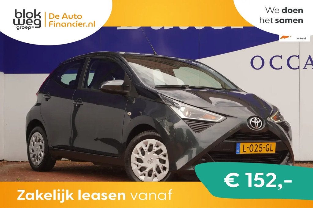 Toyota Aygo 1.0 VVT-i x-play+Airco+Apple-carepl € 10.999,0, Gebruikt, 4 stoelen, Bedrijf, Handgeschakeld