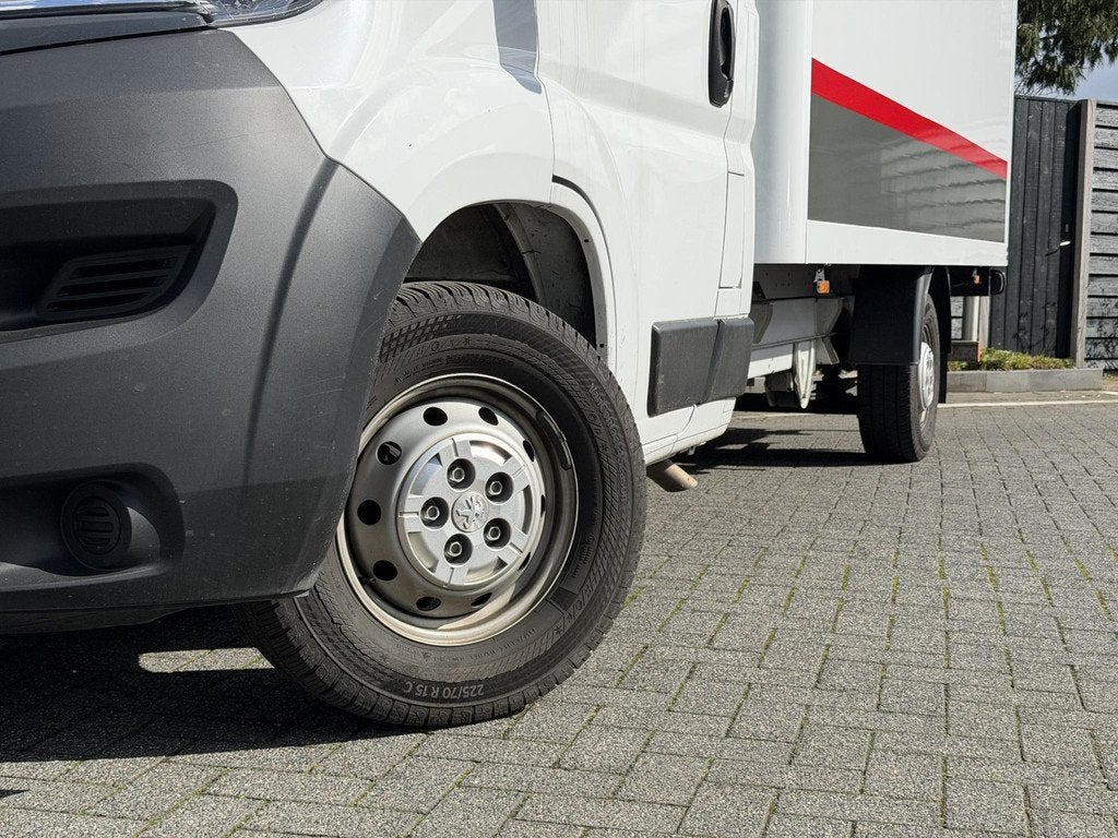 Peugeot Boxer Bakwagen 2.2 BlueHDi 140PK 3.5t Navigatie, Cam, Voorwielaandrijving, 12 maanden, Stof, Gebruikt