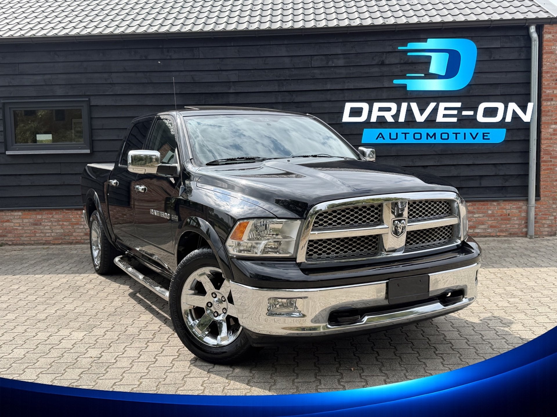 Dodge Ram 1500 5.7 V8 Crew Cab - marge - Pano - Laramie - lp, Auto's, Dodge, Automaat, Gebruikt, Zwart, Leder