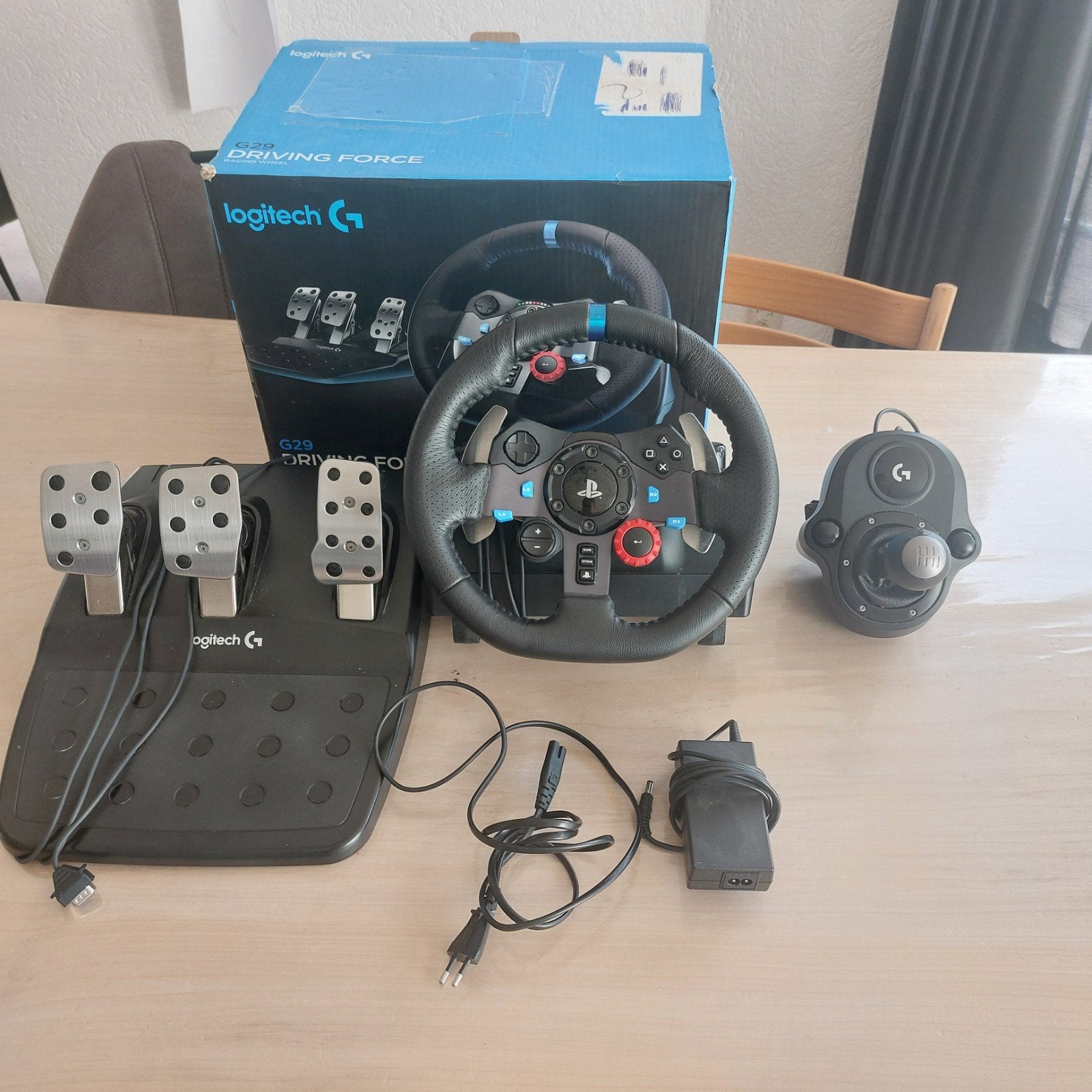 Logitech G29 Driving Force racestuur met pedalen, Spelcomputers en Games, Spelcomputers | Sony PlayStation Consoles | Accessoires