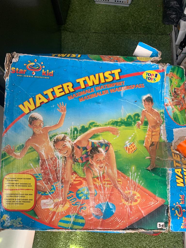 Water twist (Watermat: Het spel bestaat uit een grote, ), Watersport en Boten, Ophalen of Verzenden, Zo goed als nieuw, Eén persoon