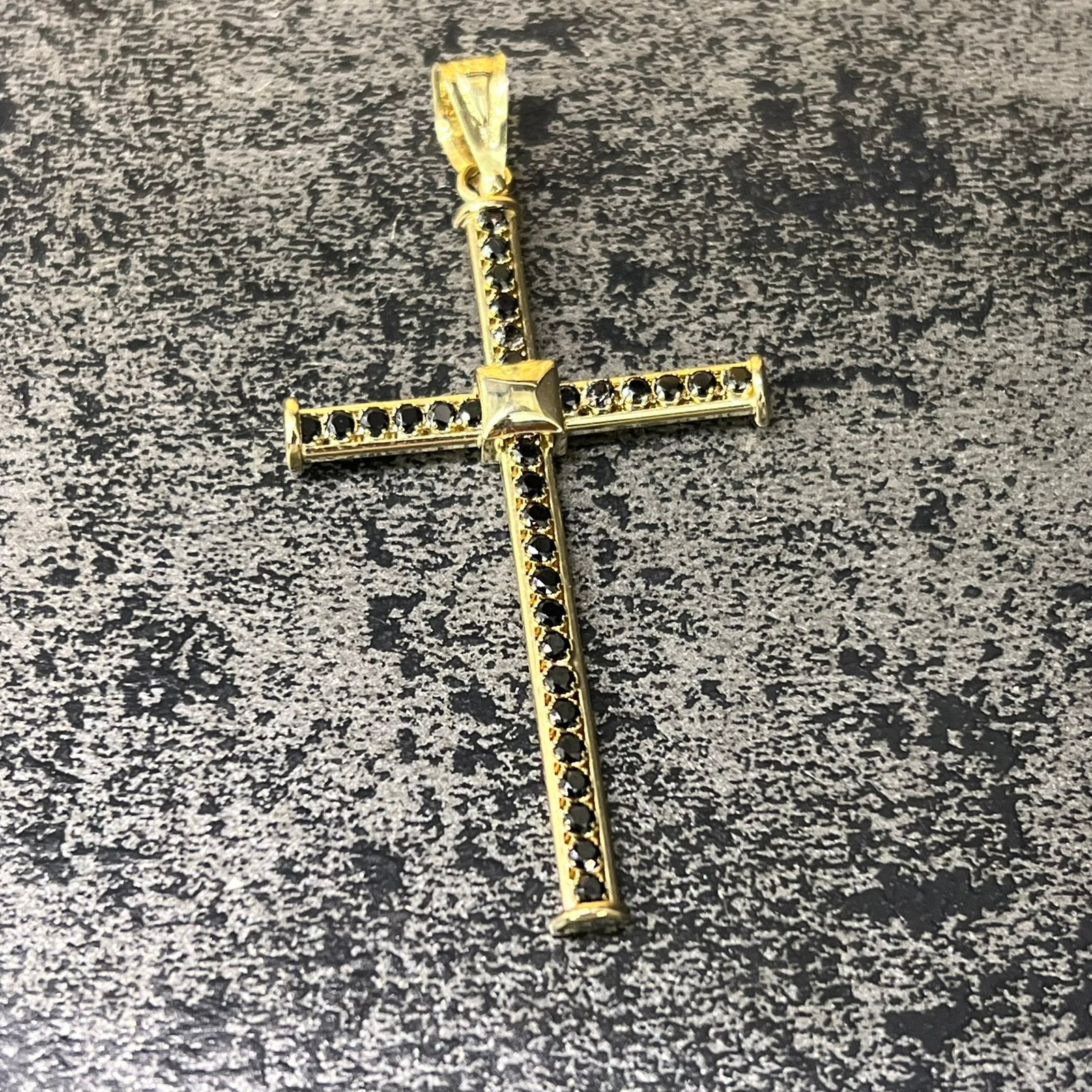 14k gouden kruis kettinghanger nieuw zwart stenen, Ophalen of Verzenden, Zo goed als nieuw, Goud, Kruis of Symbool