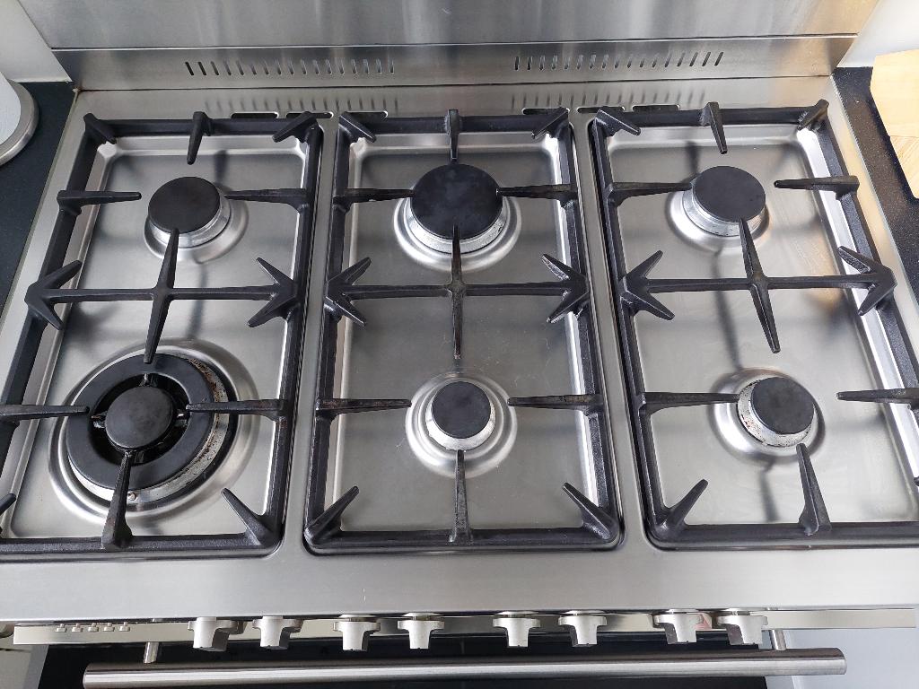 M system gasfornuis met oven Extra goedkoop, Witgoed en Apparatuur, Fornuizen, Ophalen, Gebruikt, 60 cm of meer, Gas