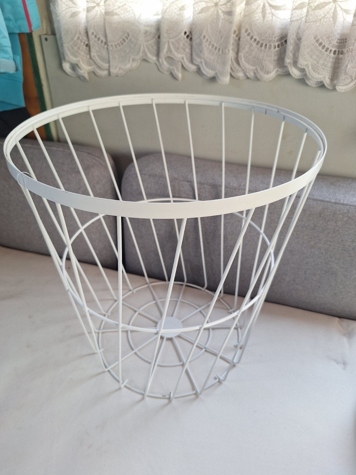 Witte metalen mand gratis, Ophalen of Verzenden, Zo goed als nieuw, Rond, Overige materialen