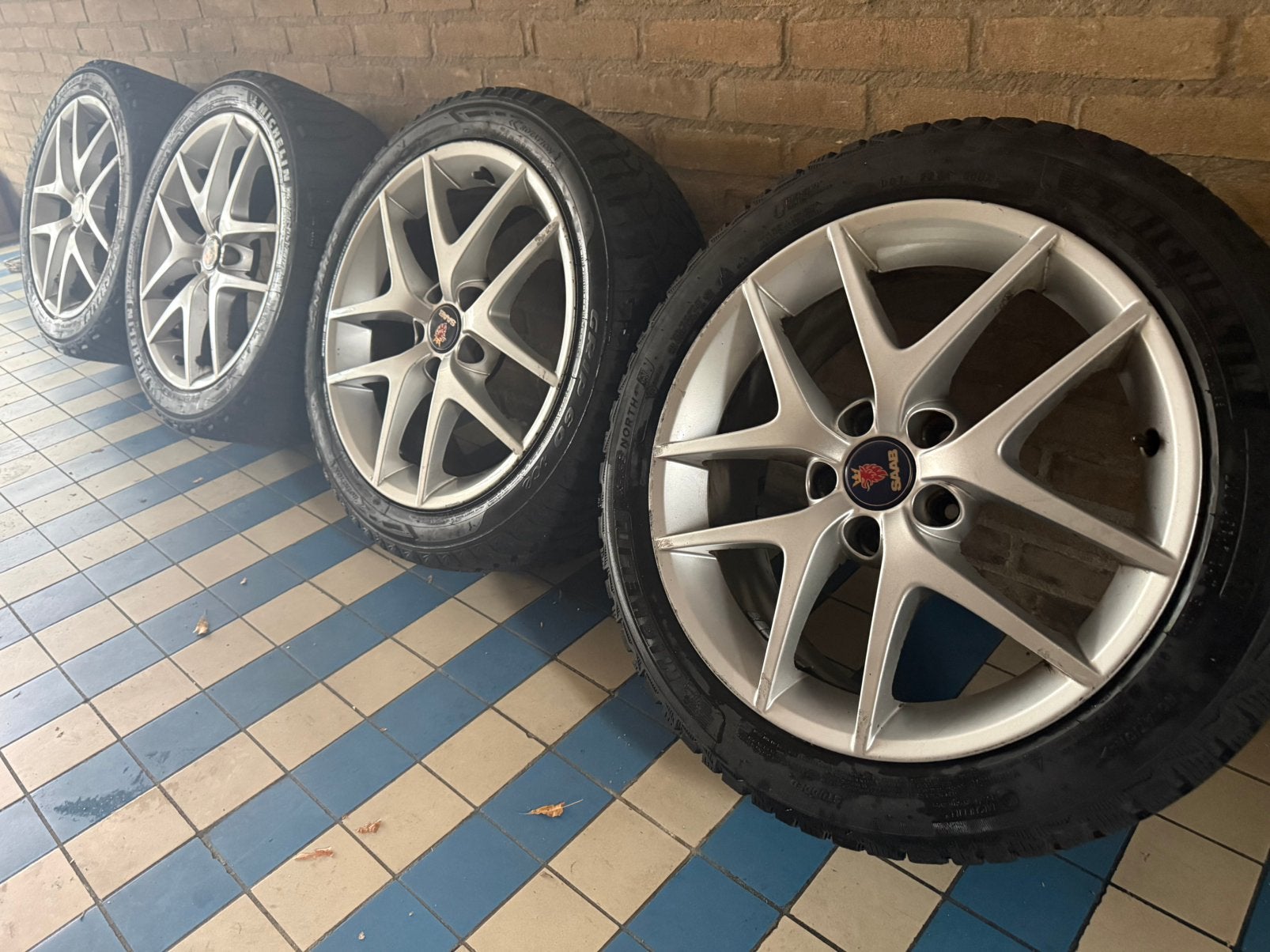 Velgen en banden Saab 9-3 9-5 ALU50 Winterbanden, Ophalen