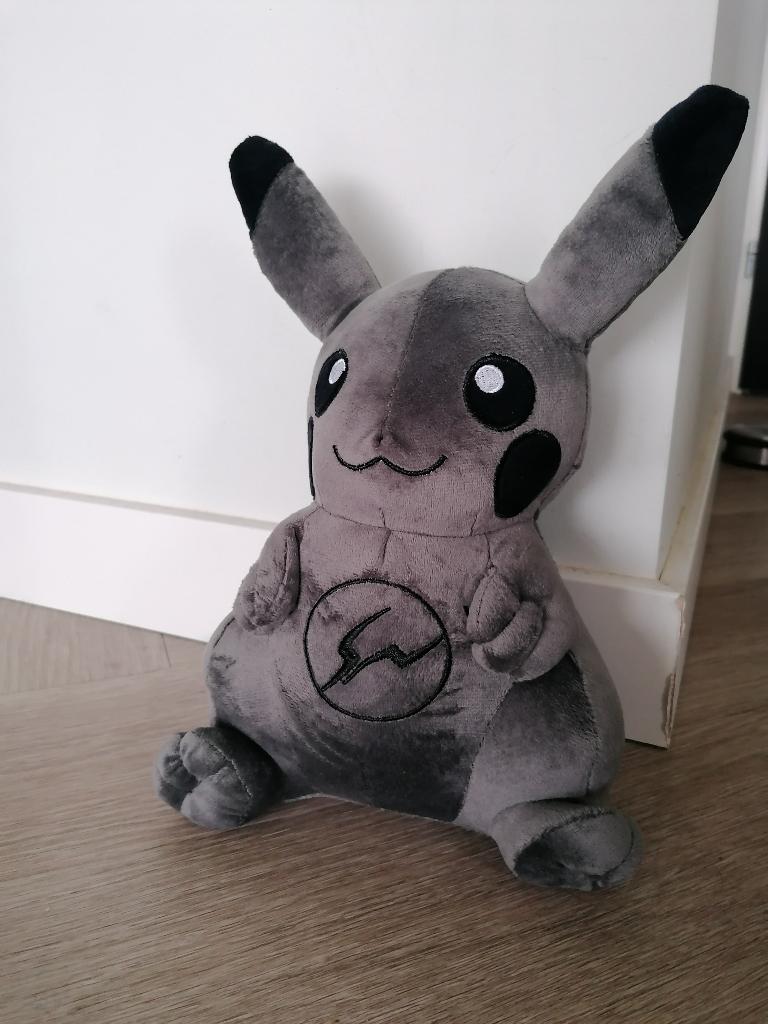 Grijze pluche Pikachu, Overige typen, Grijs, Nieuw, Ophalen of Verzenden