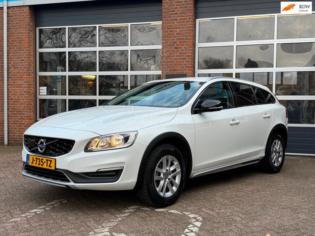 Volvo V60 Cross Country 2.0 D3 Momentum, Navi, cruise, stoel, Auto's, Volvo, Voorwielaandrijving, Stof, 4 cilinders, Automatische klimaatregeling