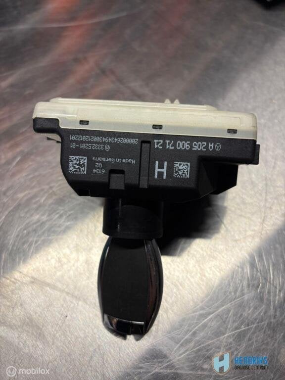 Contactslot + sleutel Mercedes C-  W205 ('14->) A2059007121, Gebruikt, Mercedes-Benz, M, Ophalen of Verzenden