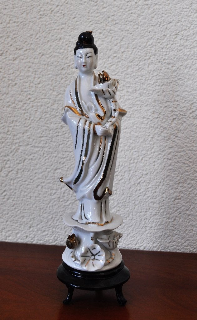 Vintage Beeld Guanyin Kwan Yin met Lotus Bloem Chip 19 cm, Ophalen