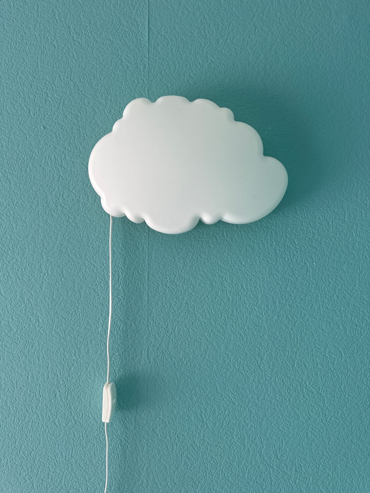 IKEA UPPYST Wolken LED wandlamp wit, Kinderen en Baby's, Kinderkamer | Inrichting en Decoratie, Ophalen of Verzenden, Zo goed als nieuw