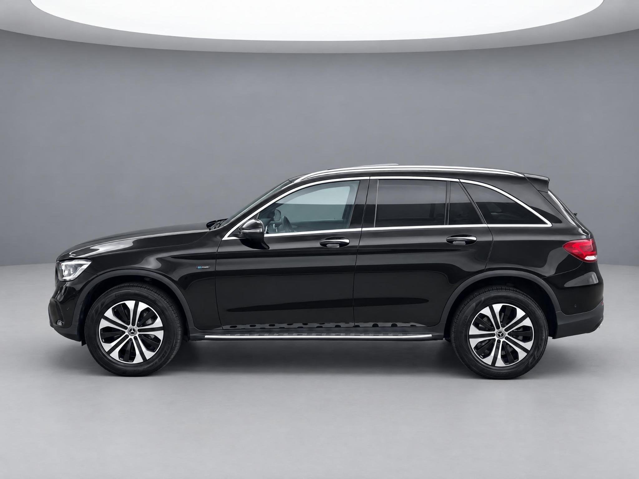 Mercedes-Benz GLC-klasse 300e 4MATIC Advantage | Panoramadak, Automaat, 14 kWh, Gebruikt, 4 cilinders