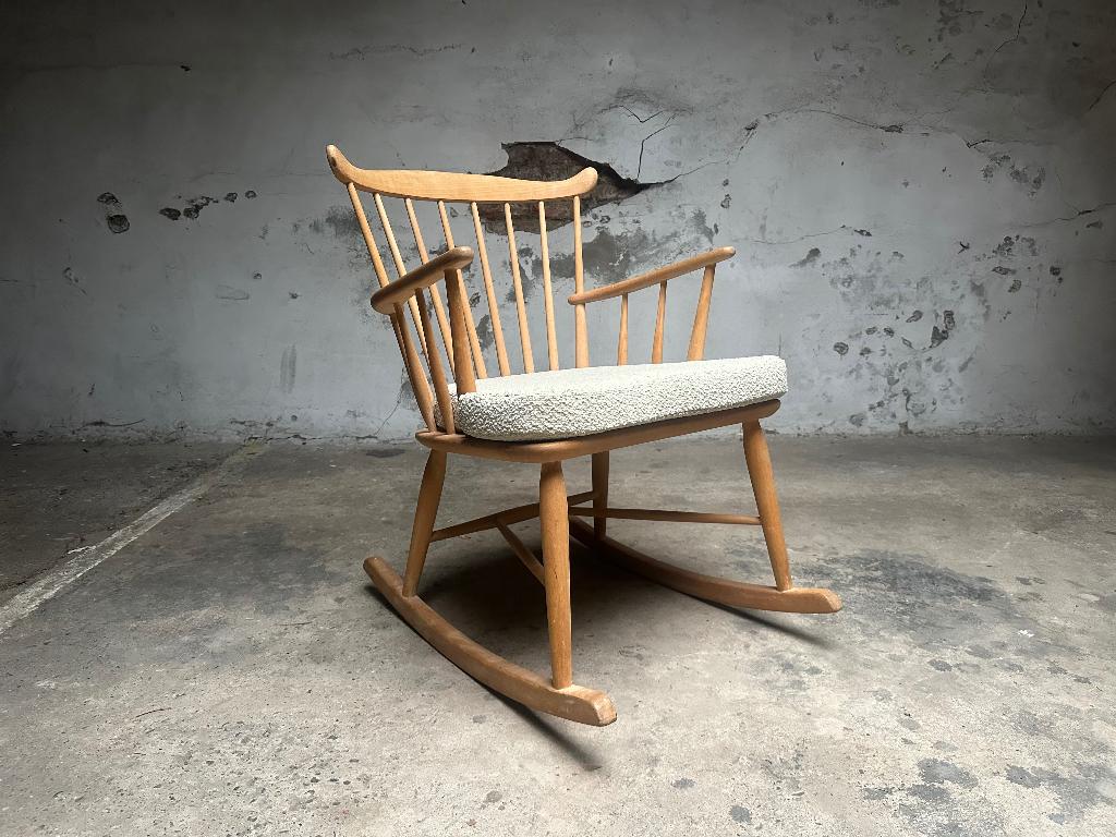 Prachtige vintage schommelstoel Børge Mogensen, Huis en Inrichting, Fauteuils, Ophalen, 75 tot 100 cm, Zo goed als nieuw, Vintage Scandinavisch