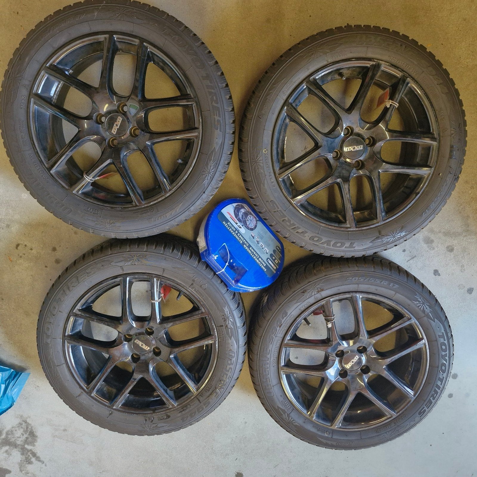 Winterbanden Renault Captur 205/55R17 95V, Auto-onderdelen, Gebruikt, Banden en Velgen, 17 inch, Personenwagen