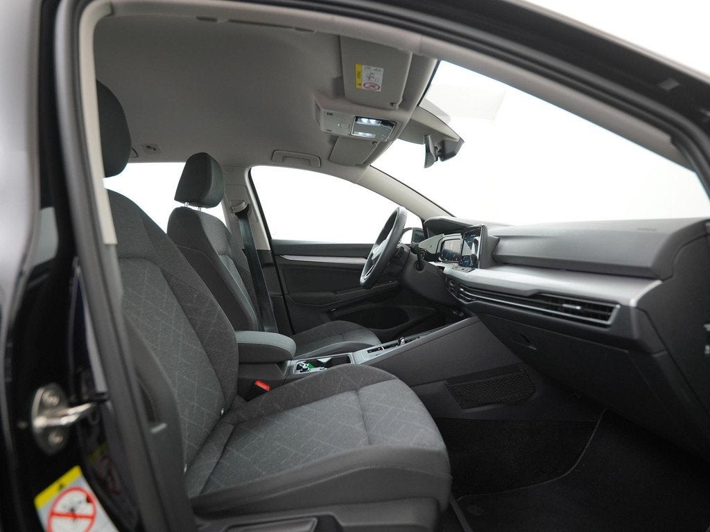 Volkswagen Golf Variant 1.0 eTSI Life DSG | Trekhaak | Camer, Auto's, Volkswagen, 12 maanden, Stof, Gebruikt, Zwart