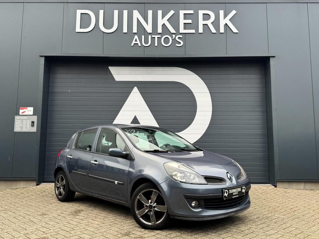 Renault Clio 1.6-16V Team Spirit | Airco, Voorwielaandrijving, Gebruikt, Zwart, 4 cilinders
