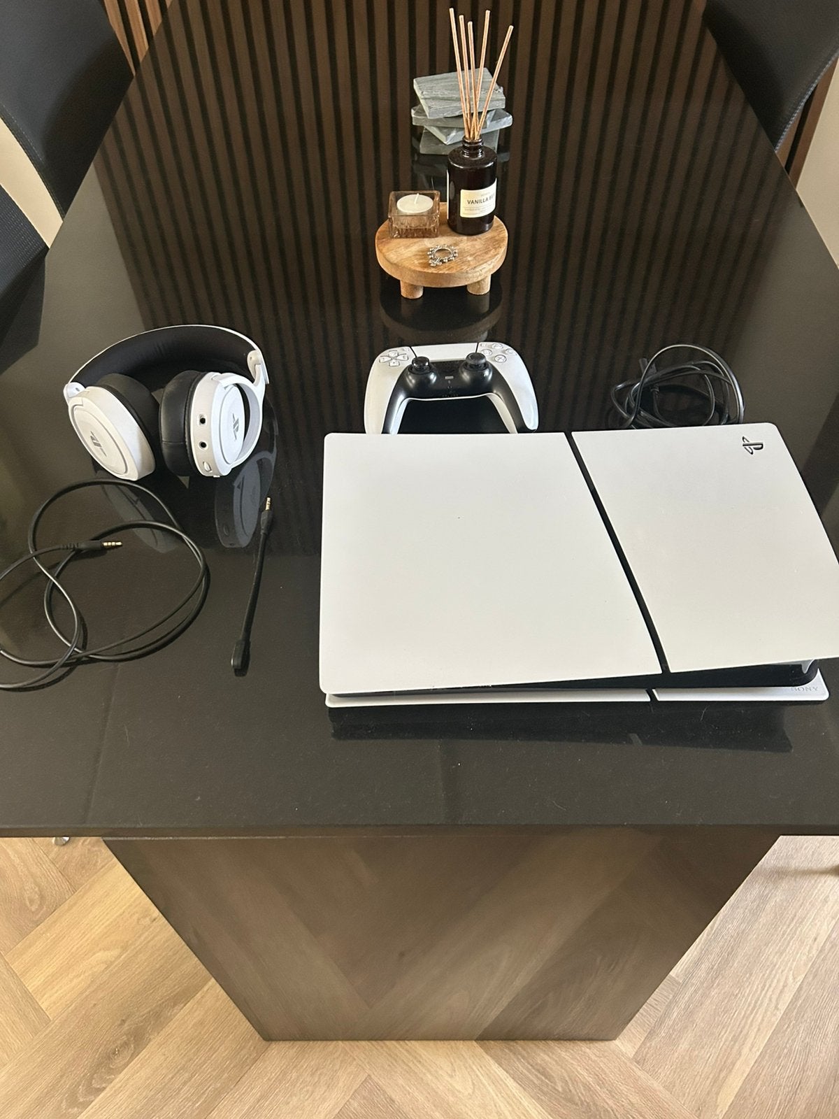 Playstation 5 met toebehoren, Ophalen, Zo goed als nieuw