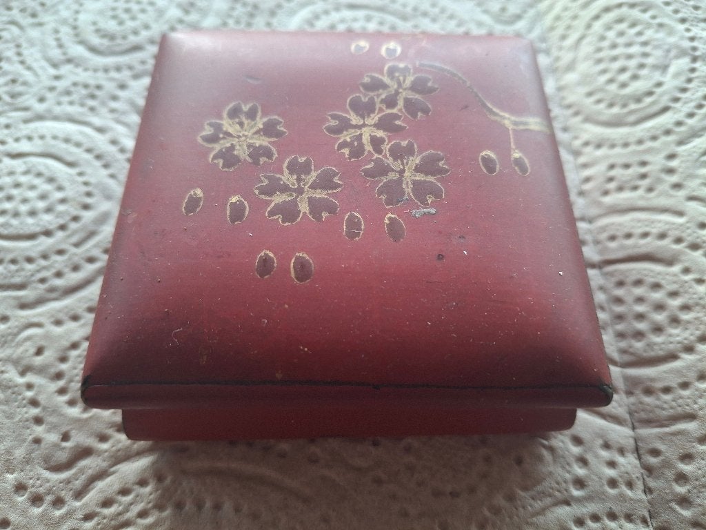 vintage Postzegeldoosje Japans lakwerk, Verzenden