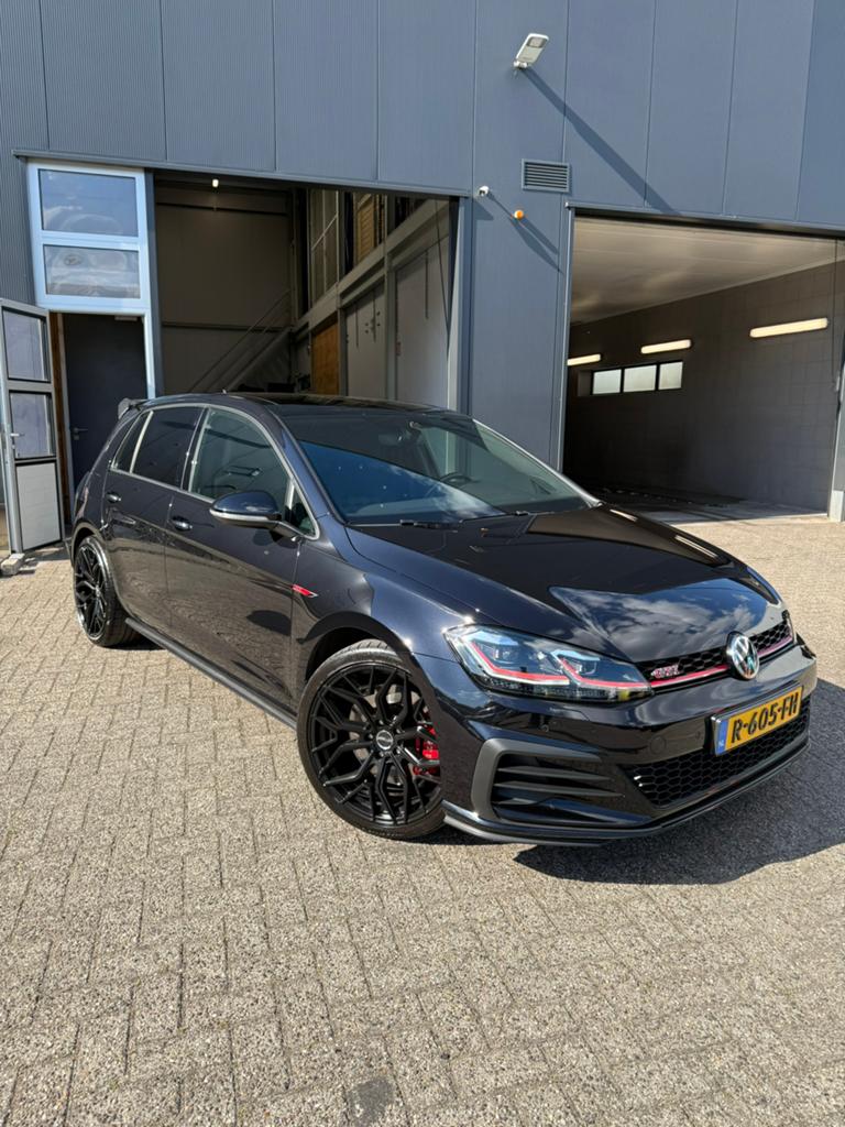 Volkswagen Golf 2.0 TSI 245pk 7-DSG 2020 Zwart, Auto's, Volkswagen, Stof, Zwart, 4 cilinders, 1984 cc