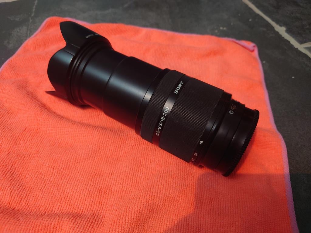 Sony SAL 18200 / 18-200 mm / telelens voor Sony Alpha, zgan!, Ophalen of Verzenden, Zo goed als nieuw, Telelens, Zoom