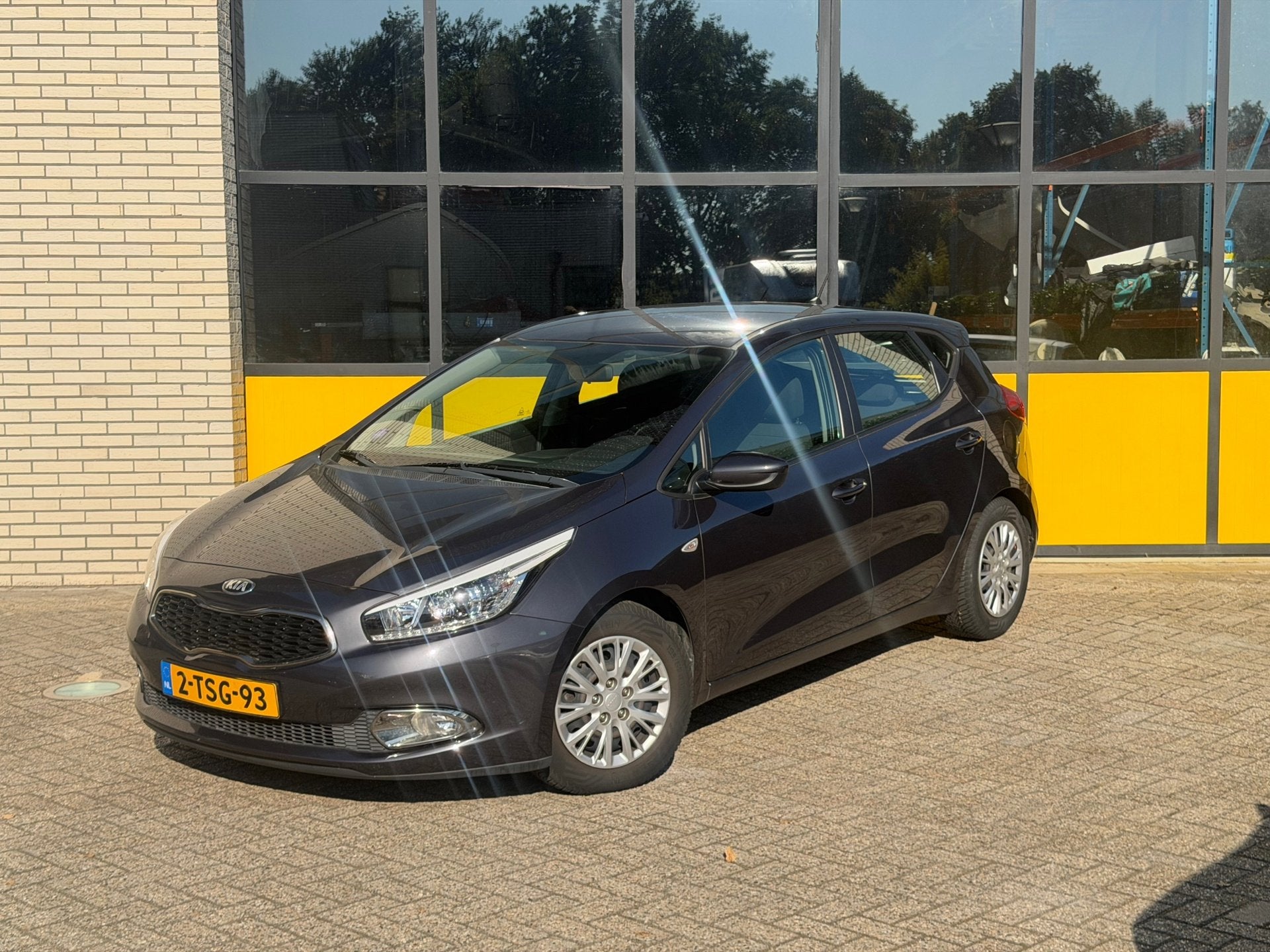 Kia Cee'd 1.6 4 seizoenen banden, trekhaak, airco, Auto's, Voorwielaandrijving, Euro 5, Gebruikt, 1591 cc