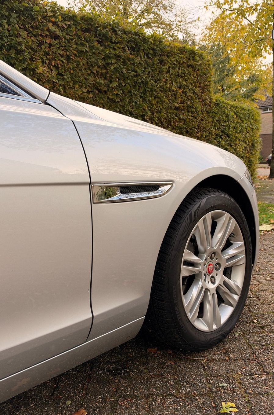 Jaguar XF 2.0T 240PK Aut8 2016. Lage km stand!, Auto's, Achterwielaandrijving, Zwart, 4 cilinders, Particulier