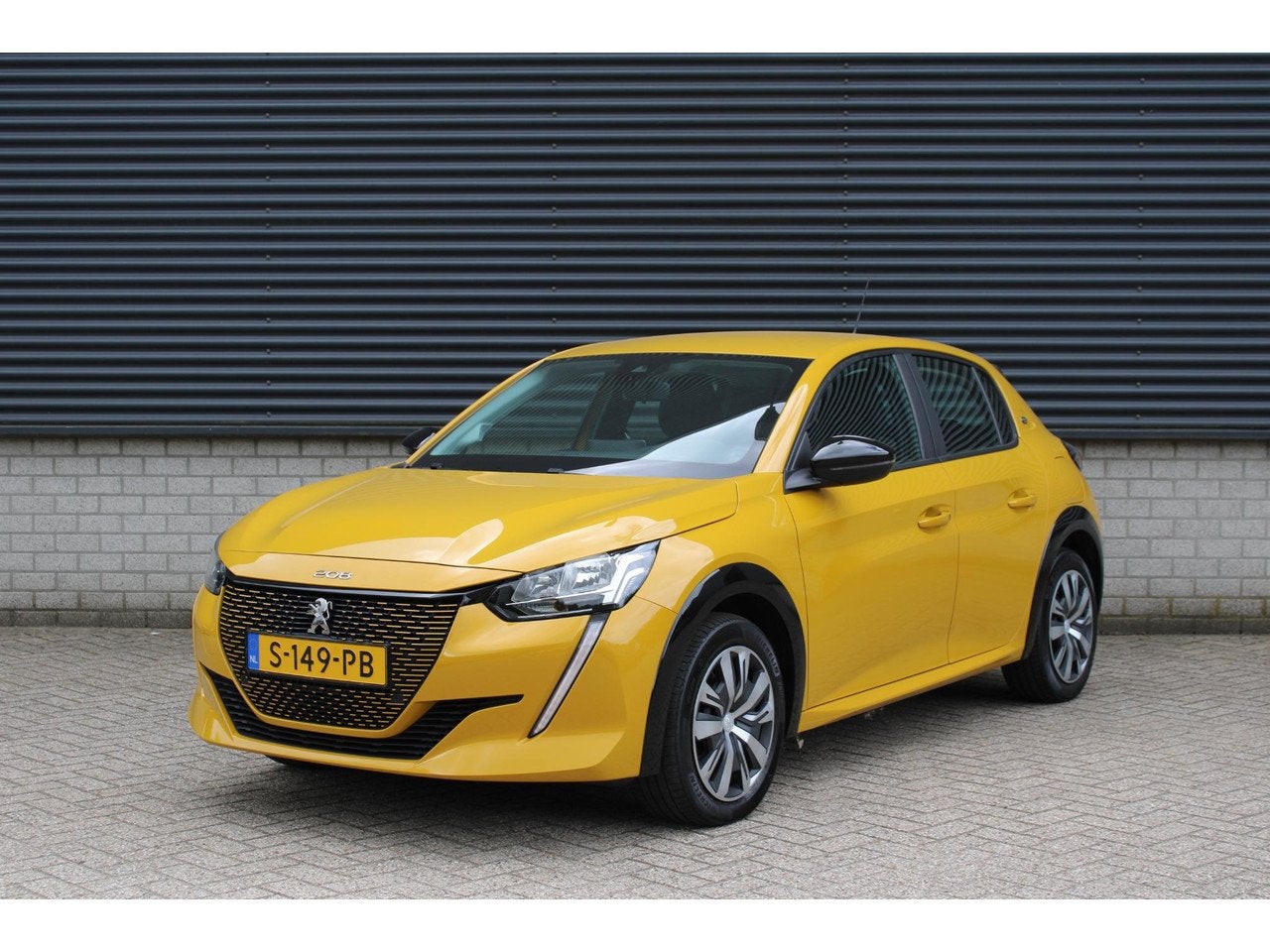 Peugeot e-208 EV Active 50 kWh (bj 2023, automaat), Automaat, Parkeersensor, 136 pk, Gebruikt