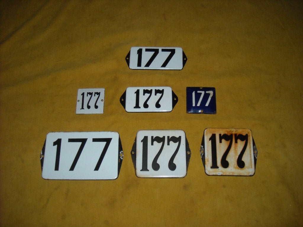 oud emaille huisnummer 177 ook 178 179 180 181 182 183 184 7, Ophalen of Verzenden
