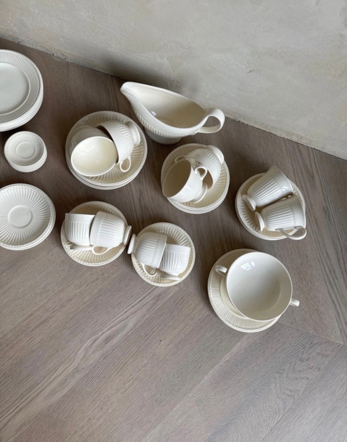 Wedgwood servies, Ophalen