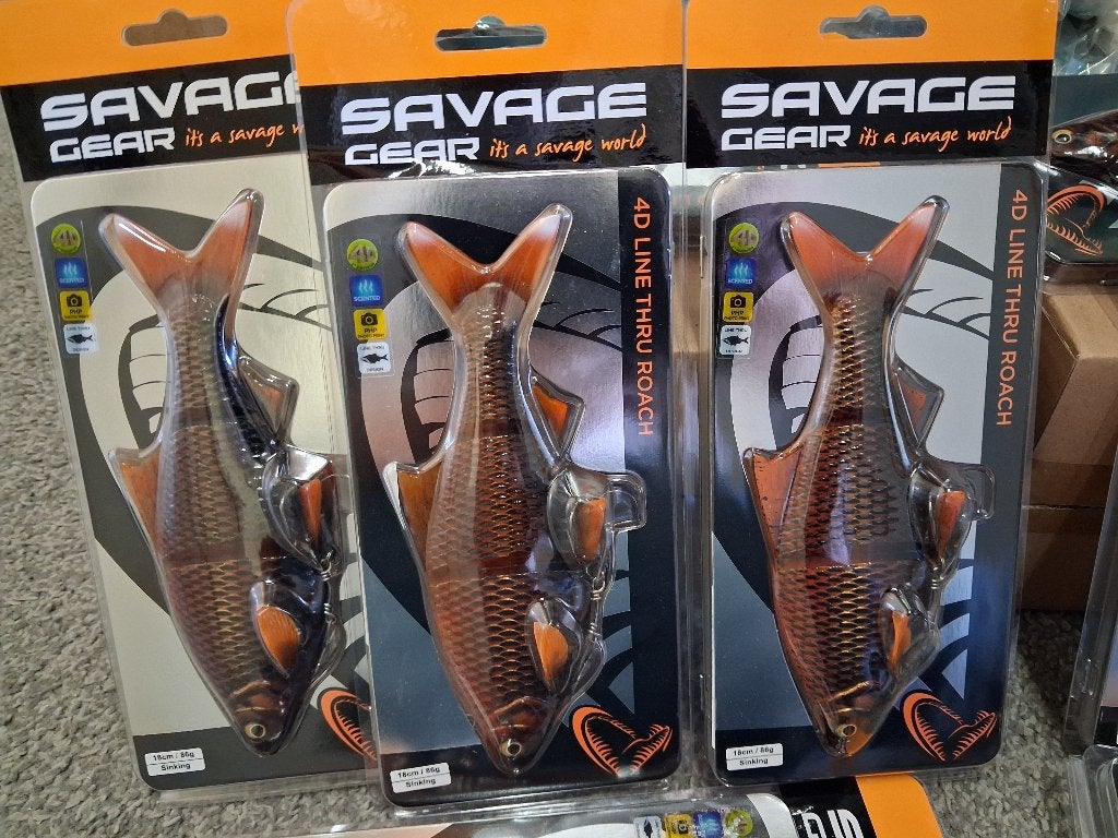 Line-Thru Roach 18cm Black...Savage Gear swimbaits..., Watersport en Boten, Hengelsport | Roofvissen, Tinstraat, Savage Gear, Overige typen