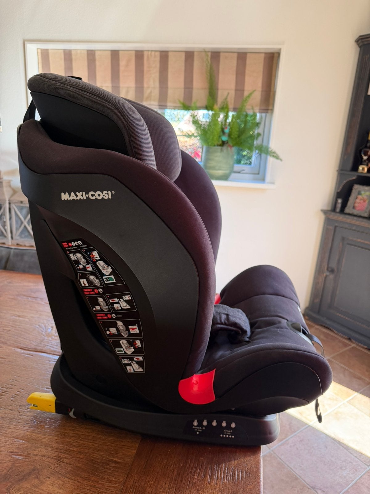 Kinder autostoel Maxi-Cosi, Ophalen, 9 t/m 18 kg, Zo goed als nieuw, Isofix