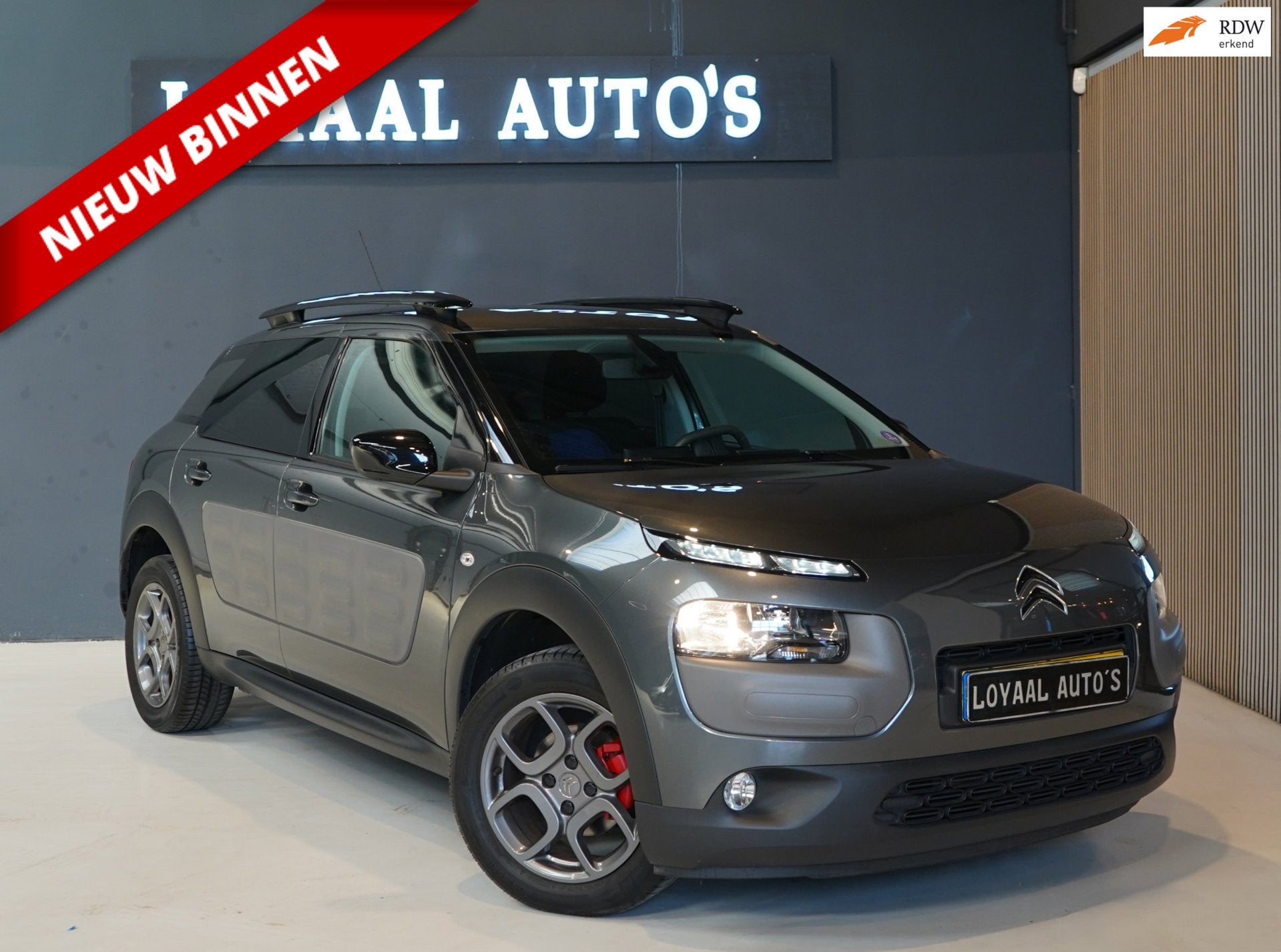 Citroen C4 Cactus 1.2 e-VTi Shine | 1E EIG | AUT | NAVI | AI, Auto's, Stof, 82 pk, 23 km/l, Origineel Nederlands
