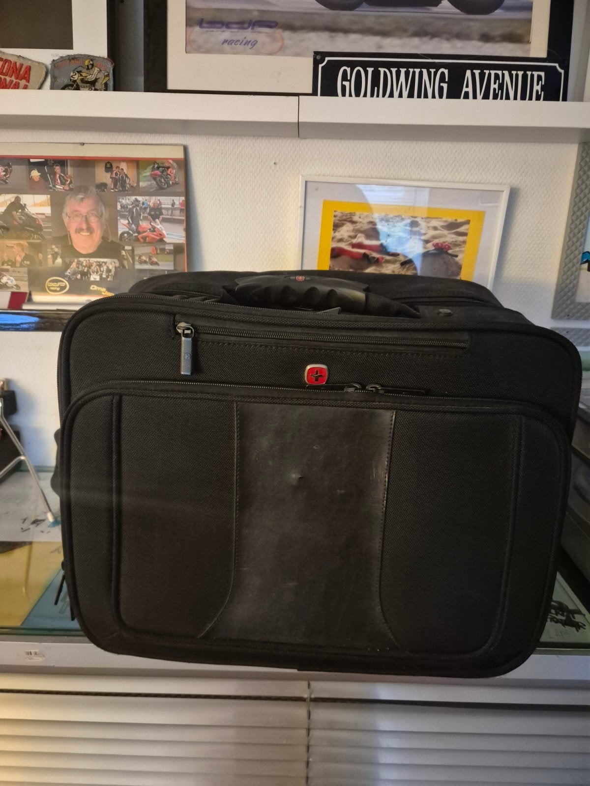 Wenger laptoptas op wielen - Zwart, Gebruikt, 20 tot 30 cm, Zwart, Ophalen of Verzenden