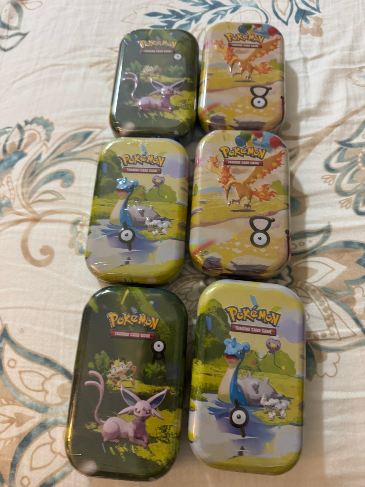 Pokemon TCG 30th aniversary tin, Ophalen of Verzenden, Zo goed als nieuw