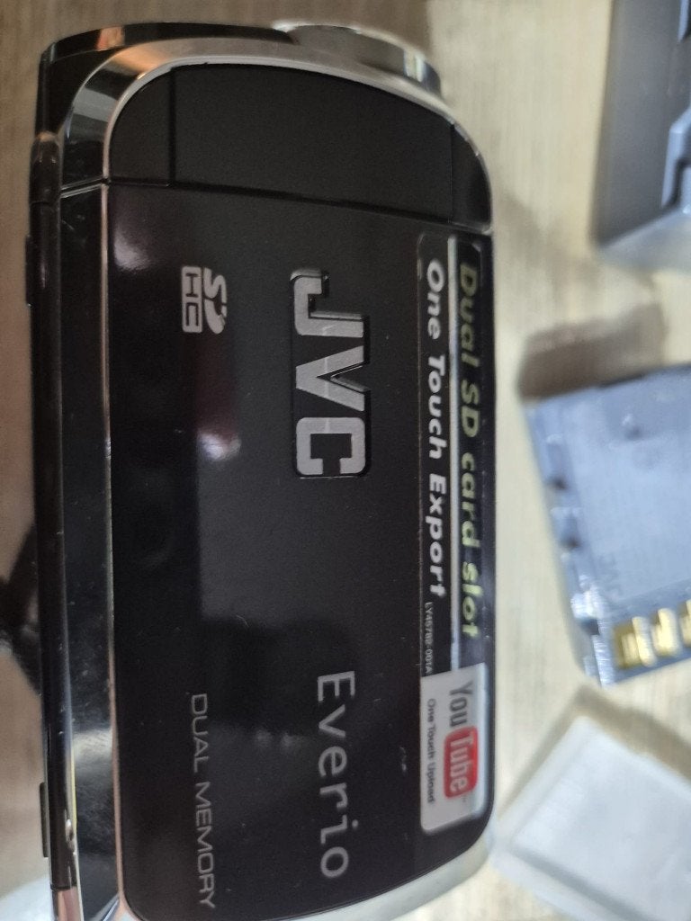JVC Everio GZ-MS120BU videocamera incl oplader, accu en tas, Gebruikt, JVC, 20x of meer, Ophalen of Verzenden