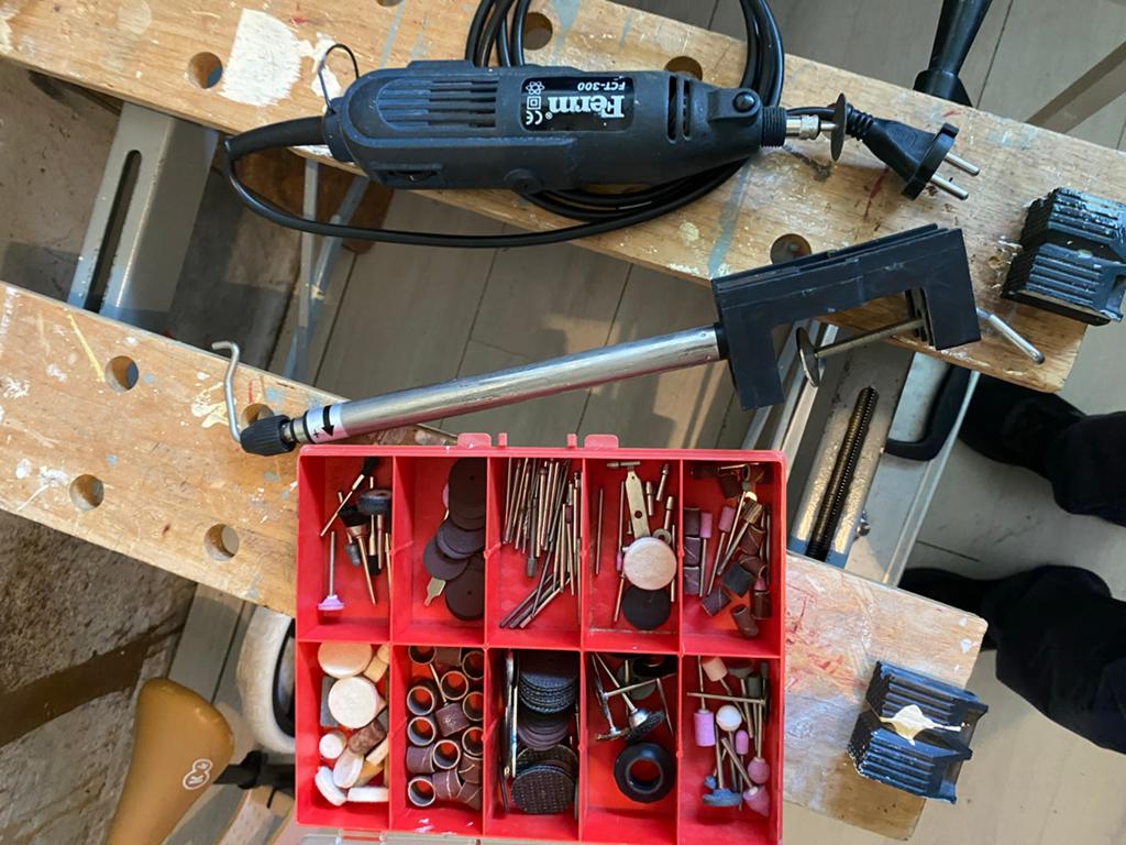 Ferm FCT-300 Multitool met accessoires en standaard, Ophalen, Gebruikt