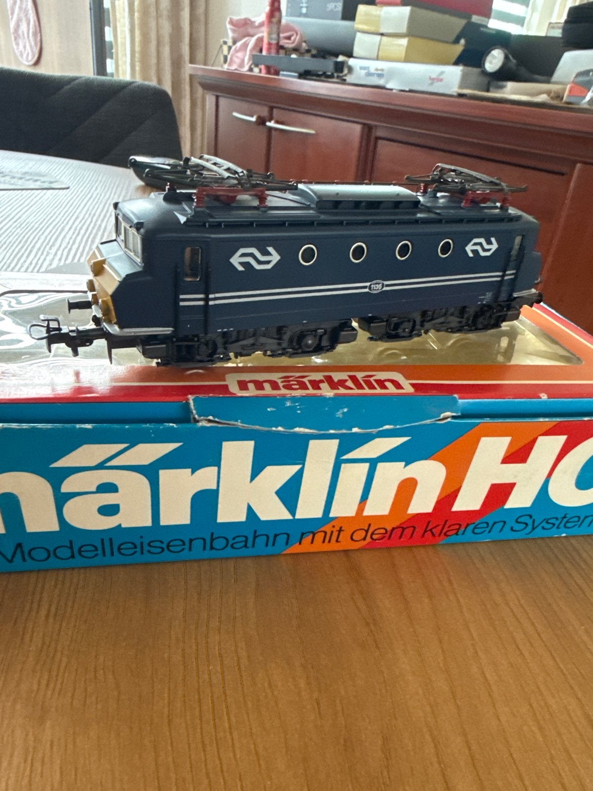 Märklin H0 Locomotief NS 1100 - Model 3327, Ophalen, Wisselstroom, Gebruikt, Locomotief